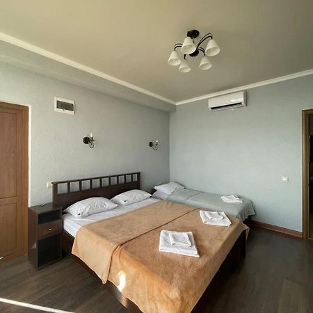 Leon Beach Hotel New Athos Екстер'єр фото